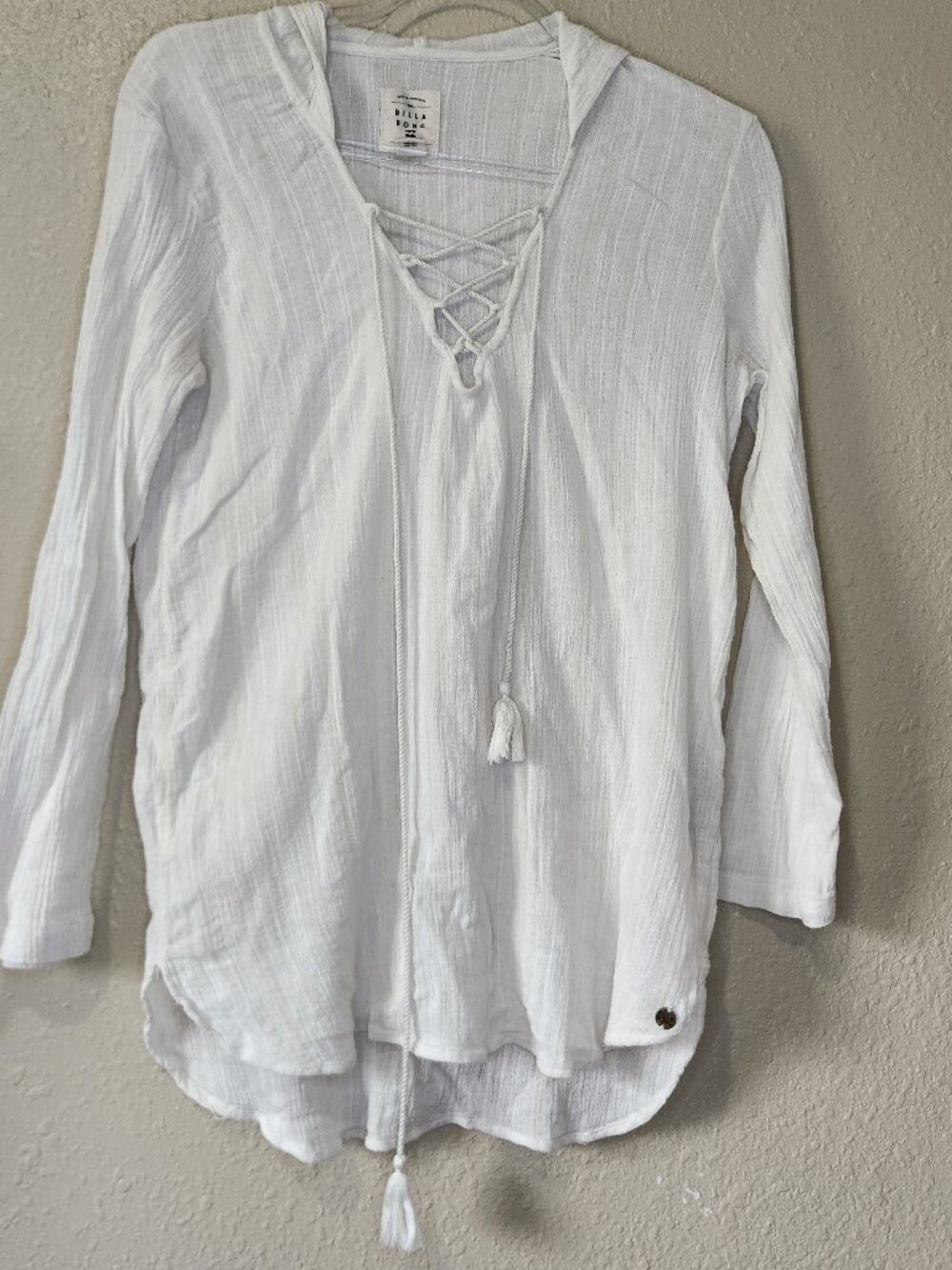 Billabong White Hooded long sleeve shirt, size small
